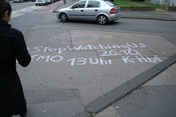 [Foto: Stop-Watching-Us-Demo-Aufruf am Zlpicher Wall]