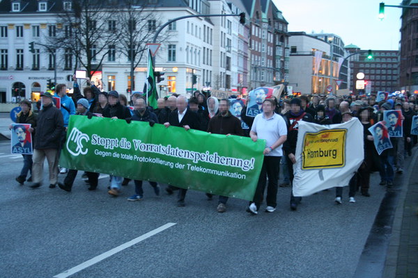 [Foto: Stoppt die Vorratsdatenspeicherung! Gegen die totale Protokollierung der Telekommunikation]