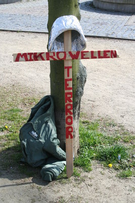 [Foto: Mikrowellen-Terror]