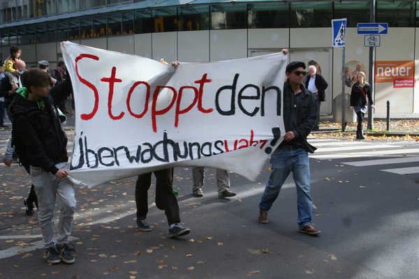 [Foto: Transparent: Stoppt den berwachungswahn!]