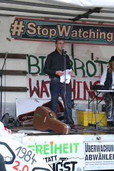 [Foto: Rede von Christian (Stop Watching Us - Kln)]