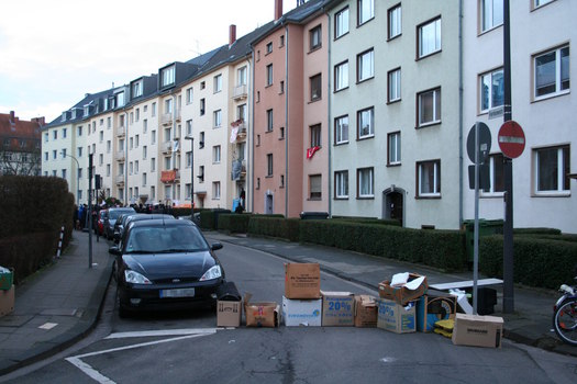 [Foto: Umzugskartons auf der Fontanestrae]