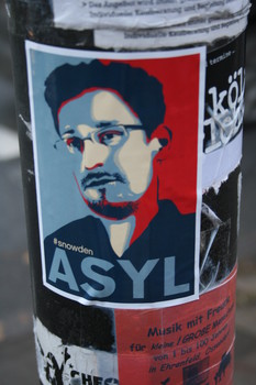 [Foto: Asyl für Snowden]