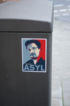 [Foto: Asyl für Snowden]