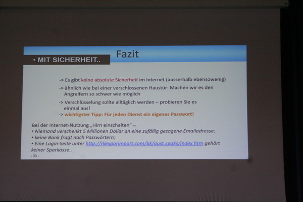 [Foto: Fazit - Es gibt keine absolute Sicherheit im Internet - Nicht nur Cyber-Experten sollten bei der Internet-Nutzung das Hirn einschalten]