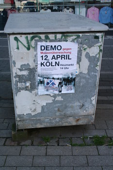 [Foto: Plakat zur Demo gegen Massenüberwachung am 2014-04-12 in Köln]