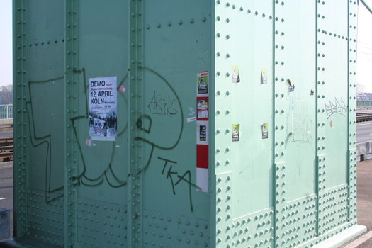 [Foto: Plakat zur Demo gegen Massenüberwachung am 2014-04-12 in Köln]