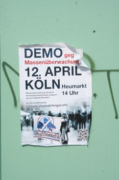 [Foto: Plakat zur Demo gegen Massenüberwachung am 2014-04-12 in Köln]