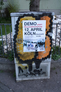 [Foto: Plakat zur Demo gegen Massenüberwachung am 2014-04-12 in Köln]