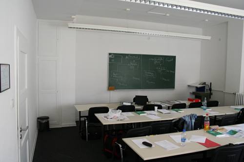 [Foto: Seminarraum der Bénédict-Akademie Koblenz]