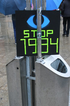 [Foto: Stop 1984]