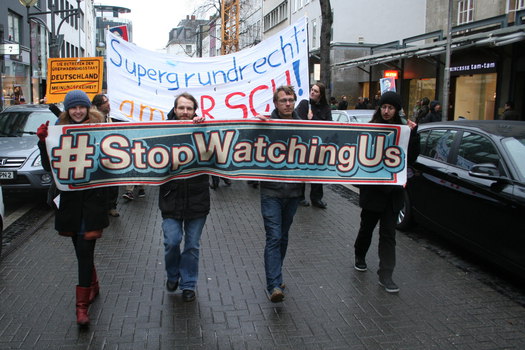 [Foto: Stop-Watching-Us]