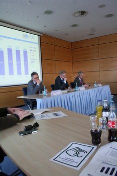 [Foto: Pressekonferenz im Polizeiprsidium Kln]