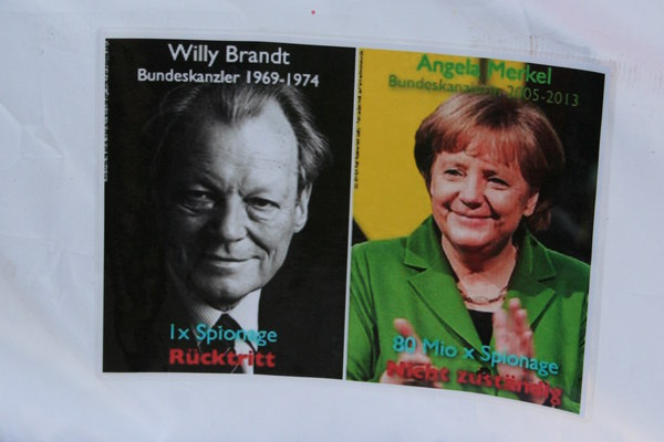 [Foto: Willy Brandt und Angela Merkel im Vergleich]