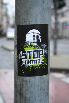 [Foto: Stop Control!]