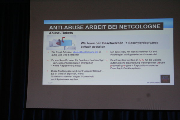 [Foto: Anti-Abuse-Arbeit bei NetCologne - APE statt APT]